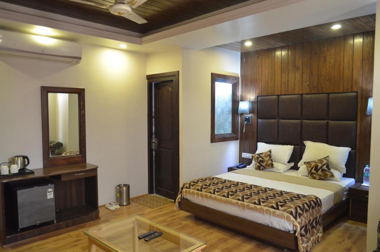 Hotel The Valley View Kashmir Srinagar  Exterior photo