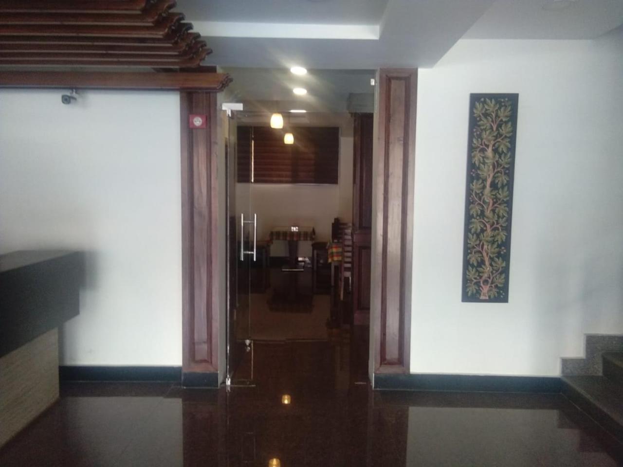 Hotel The Valley View Kashmir Srinagar  Exterior photo